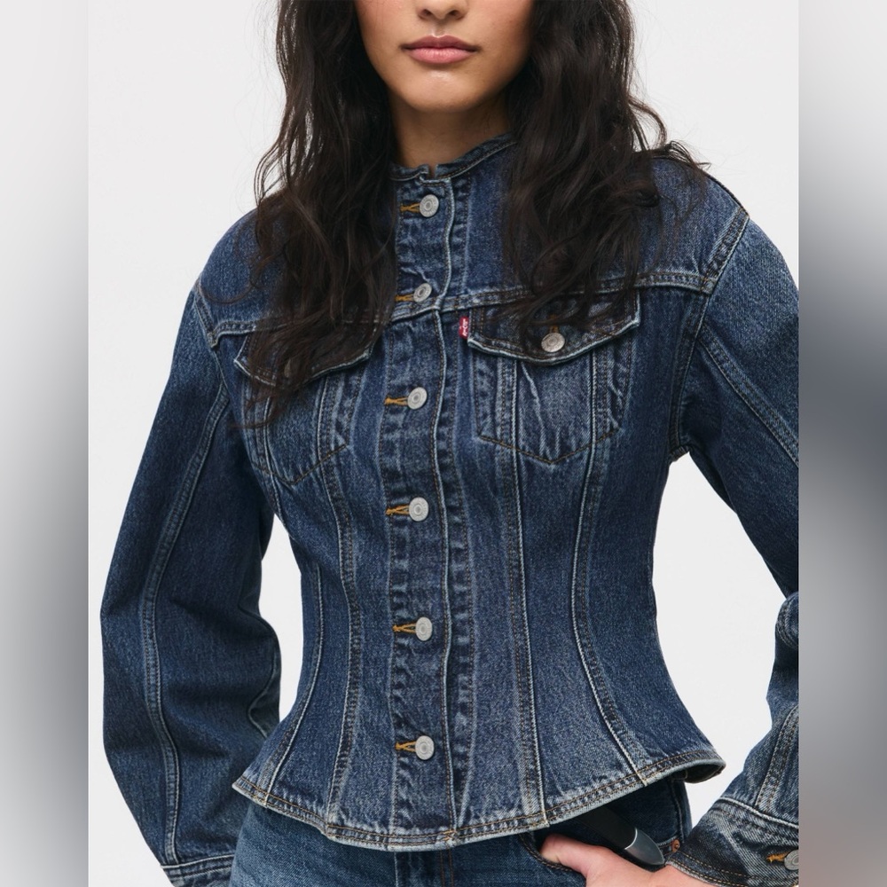 Levi Sculpted Trucker Jacket